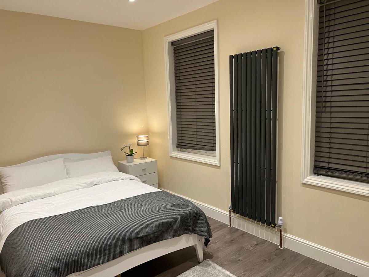Beautiful Rooms Only Few Steps Away From Bruce Grove Tottenham Stadium Лондон Экстерьер фото